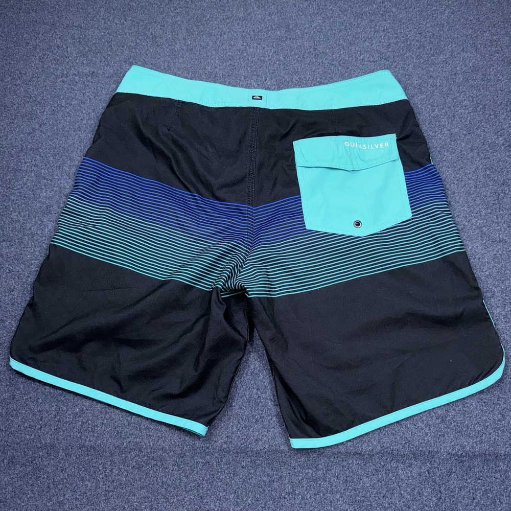 QUIKSILVER Board Shorts Men Size 33 Multi-Color Striped Beach Summer Swim Surf - Picture 3 of 10